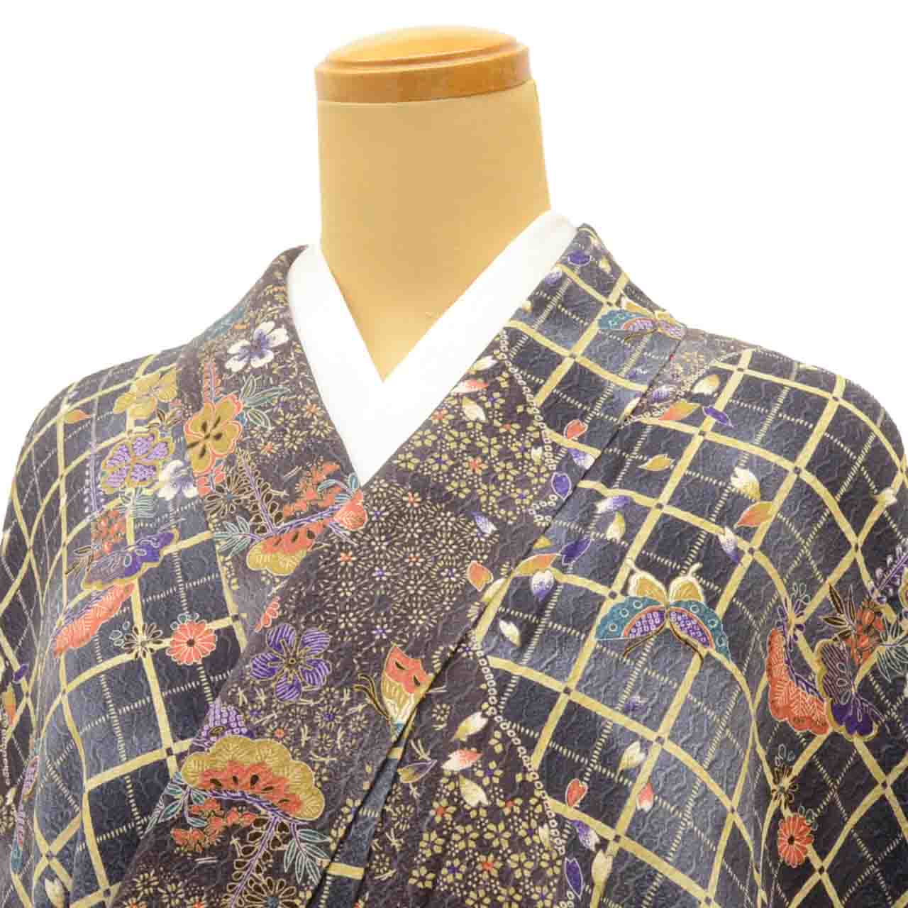 [Used] Recycled Kimono, Komon style, Pure Silk, Size L, Good Condition, Length 163.5cm (64.4in), Textured Weave, Sleeve Length 65.5cm (25.8in), Lined, Ready-made, Black, Floral, Pine, Butterfly, Checkered Pattern, Silk, Reuse uu2342b 