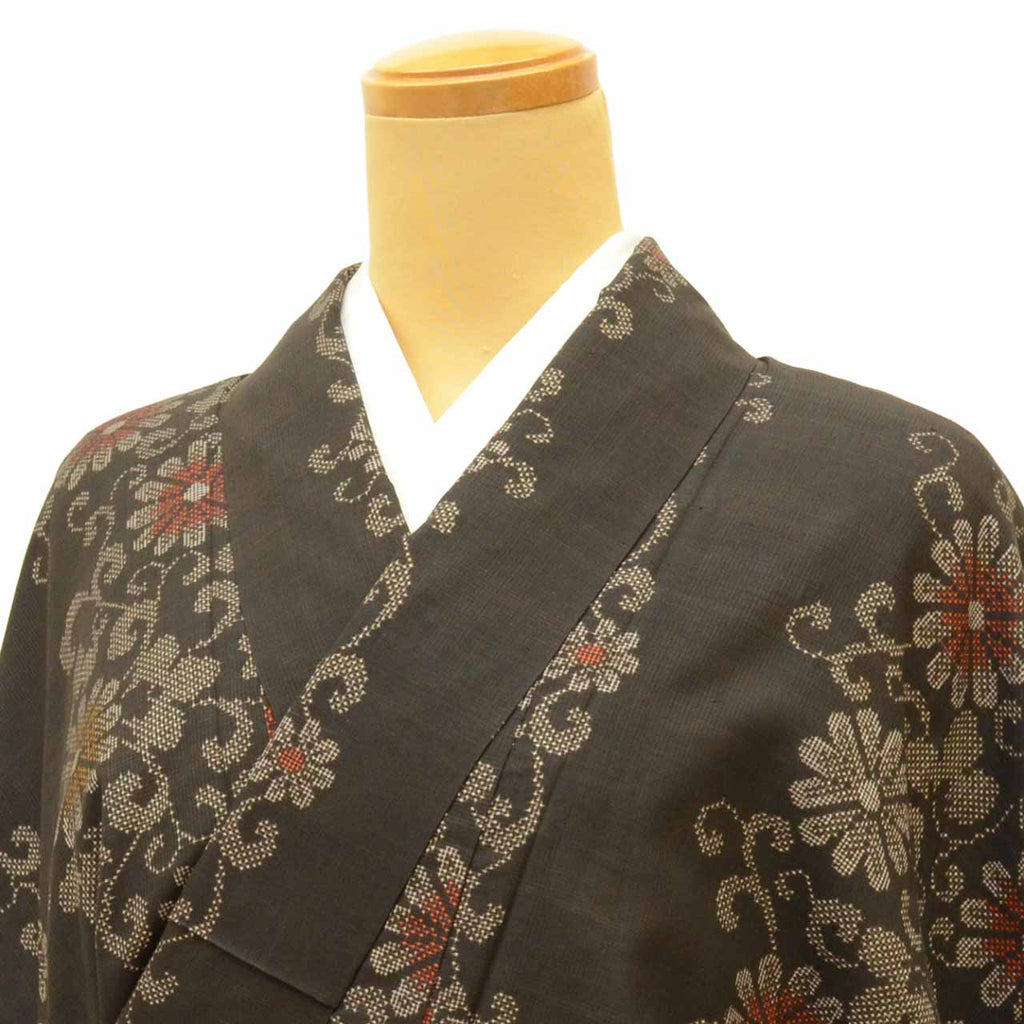 Vintage Japanese Kimono | Oshima Tsumugi | Brown Silk | Chrysanthemum Arabesque | Mud-dyed | Ichigen-shiki | Sustainable | uu2366b