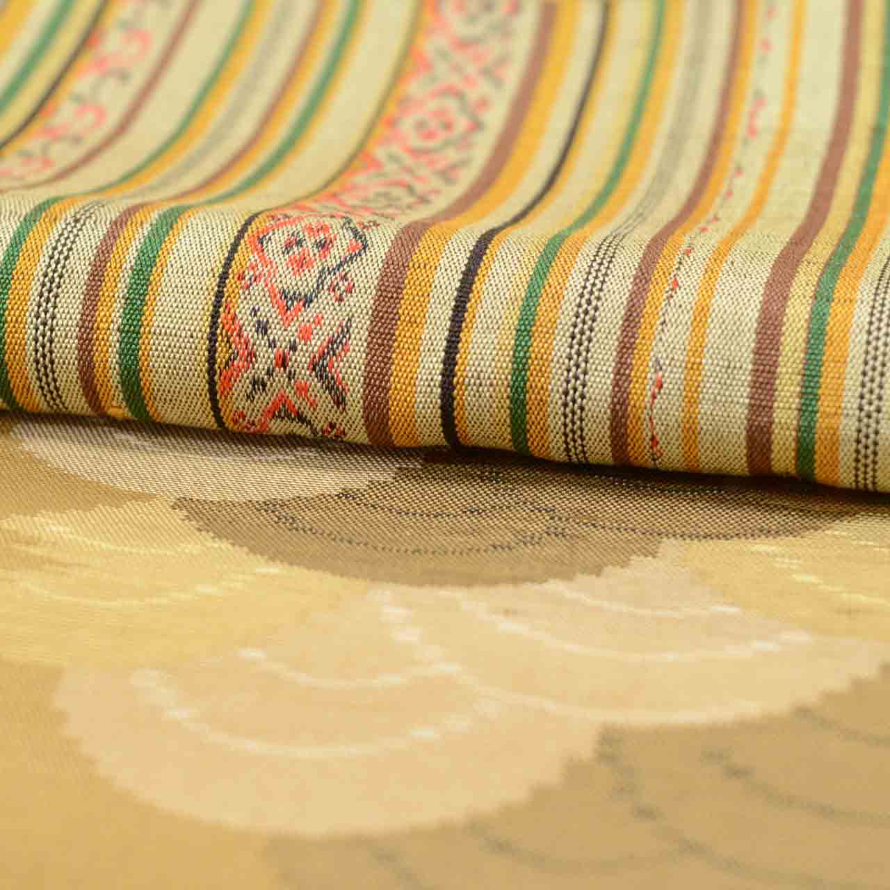 [Used] Tsumugi Silk Kimono, Hakusan Tsumugi, Recycled Kimono, Pure Silk, Size L (Slightly Plus Size L), Excellent Condition, Length 161.5cm (63.6in), Sleeve Length 67.5cm (26.6in), Lined, Ready-made, Brown, Seigaiha Pattern, Silk, Reuse uu2378b 
