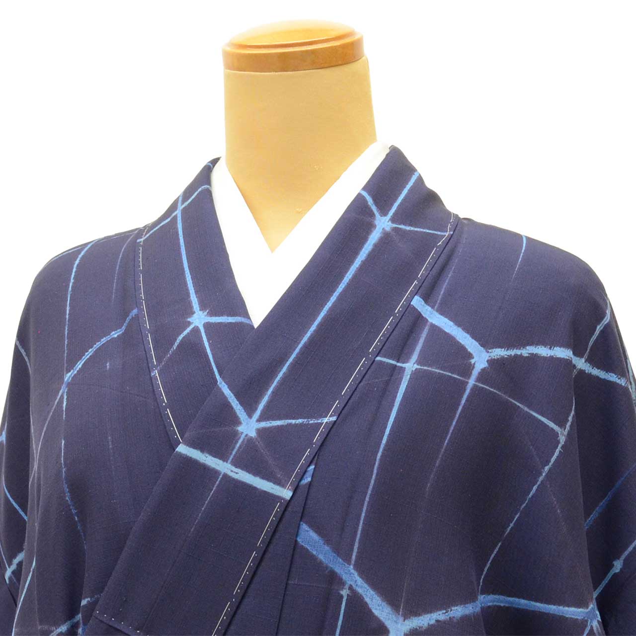 Vintage Japanese Kimono | Tsumugi | Navy Silk | Geometric Pattern | Plant-dyed | Excellent | Size S-L | Sustainable | uu2432b