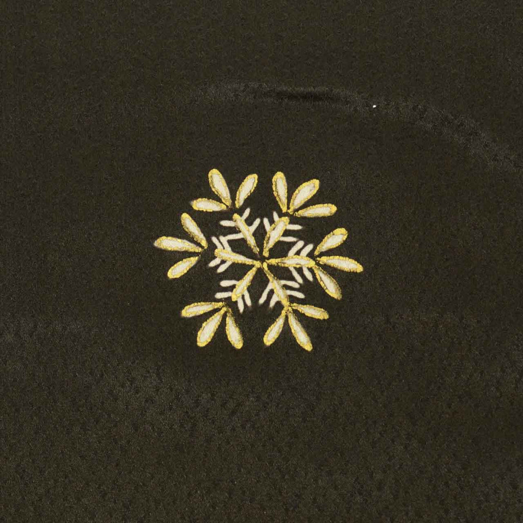 [Used] Haori (kimono jacket), recycled kimono, pure silk, gold and silver embroidery, black with snowflake pattern, length 77.0cm (30.3in), sleeve length 64.0cm (25.2in), SILK, reused, uu2458b 