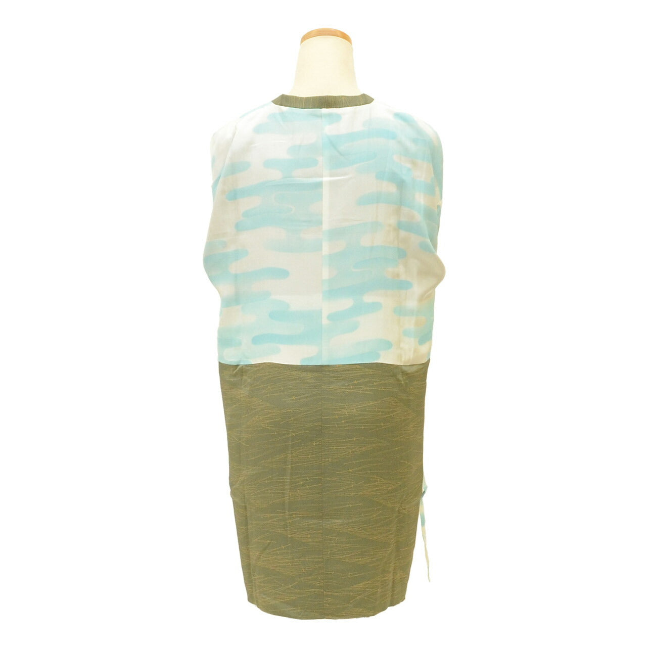 Vintage Japanese Kimono | Michiyuki Coat | Green Silk | Pine Needle Pattern | Sustainable | uu2465b