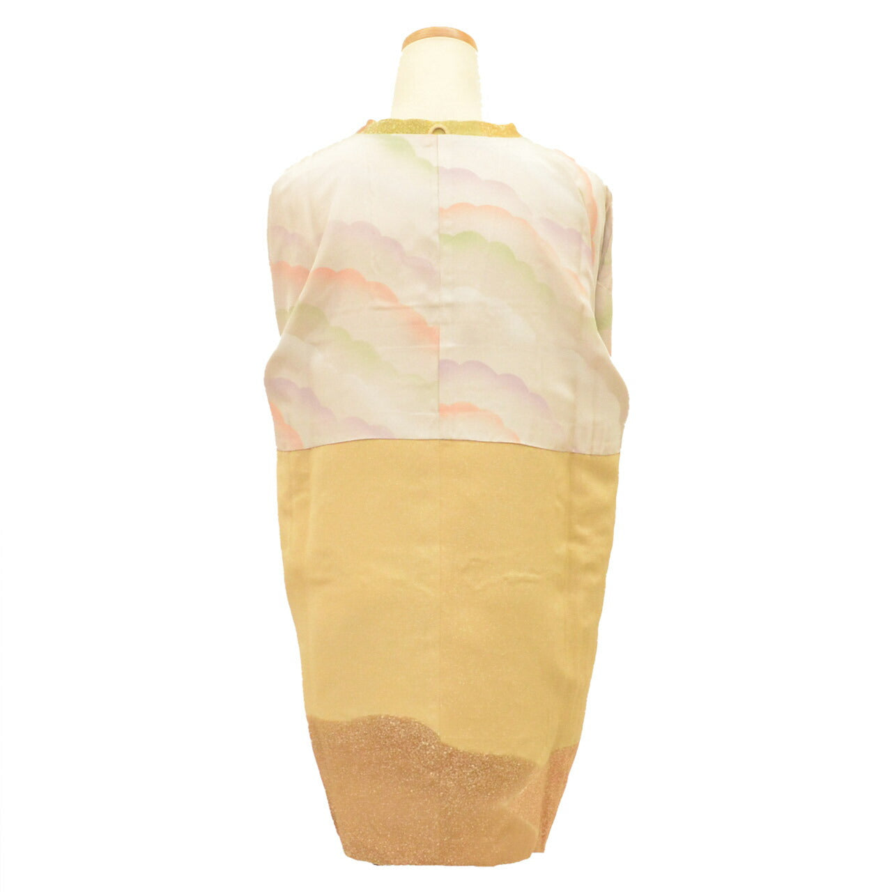 Vintage Japanese Kimono | Michiyuki Coat | Beige Silk | Mountain Pattern | Sustainable | uu2477b