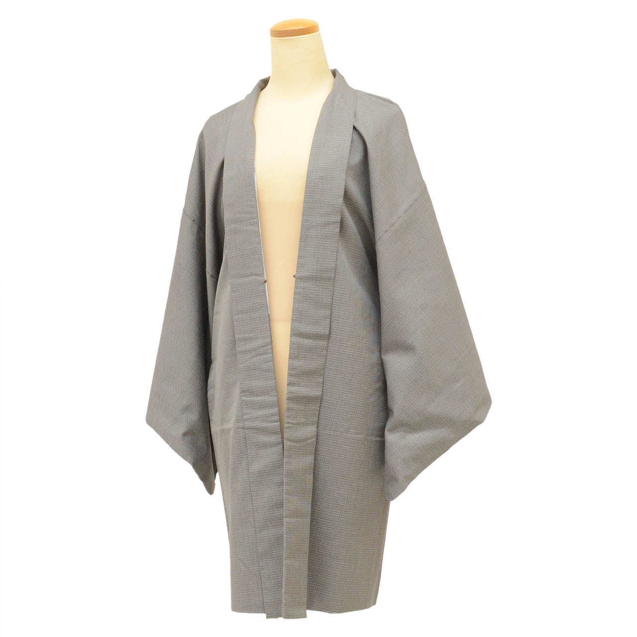 [Used] Recycled Men's Haori Jacket, Men's Long Haori, Pure Silk, Tsumugi, Oshima Tsumugi, Length 94.0cm (37.0in), Sleeve Length 71.0cm (28.0in), Gray, Tortoiseshell Pattern, Long Length, SILK, Reuse uu2517b 