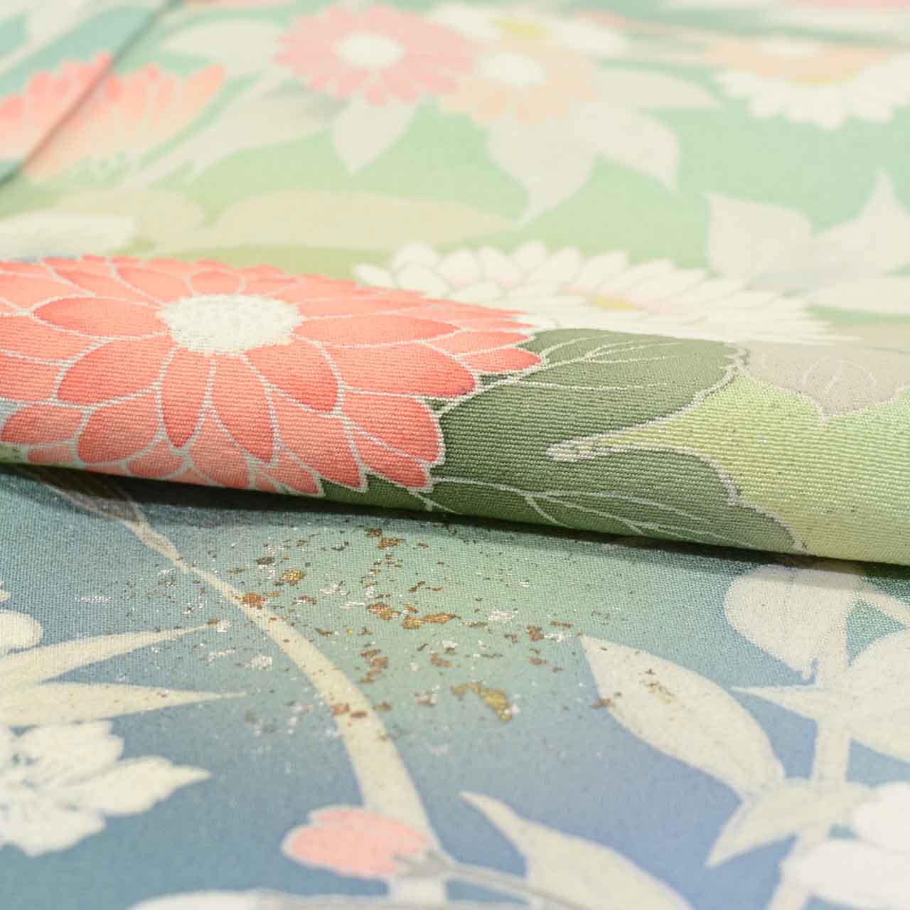 [Used] Recycled Kimono, Visiting Kimono, Pure Silk, Size M, Excellent Condition, Length 160.2cm (63.1in), Sleeve Length 67.4cm (26.5in), Lined, Ready-made, Signed by Artist, Yuzen Dyeing, Gold Leaf, Green, Floral Pattern, Silk, Reused uu2526b 