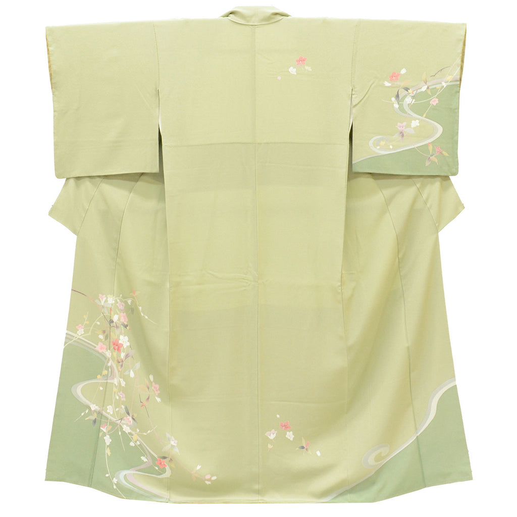 [Used] Recycled Kimono, Visiting Kimono, Pure Silk, Size M, Excellent Condition, Length 157.2cm (61.9in), Sleeve Length 65.5cm (25.8in), Lined, Ready-made, Yuzen Dyeing, Green, Floral and Flowing Water Pattern, Silk, Reuse uu2528b 