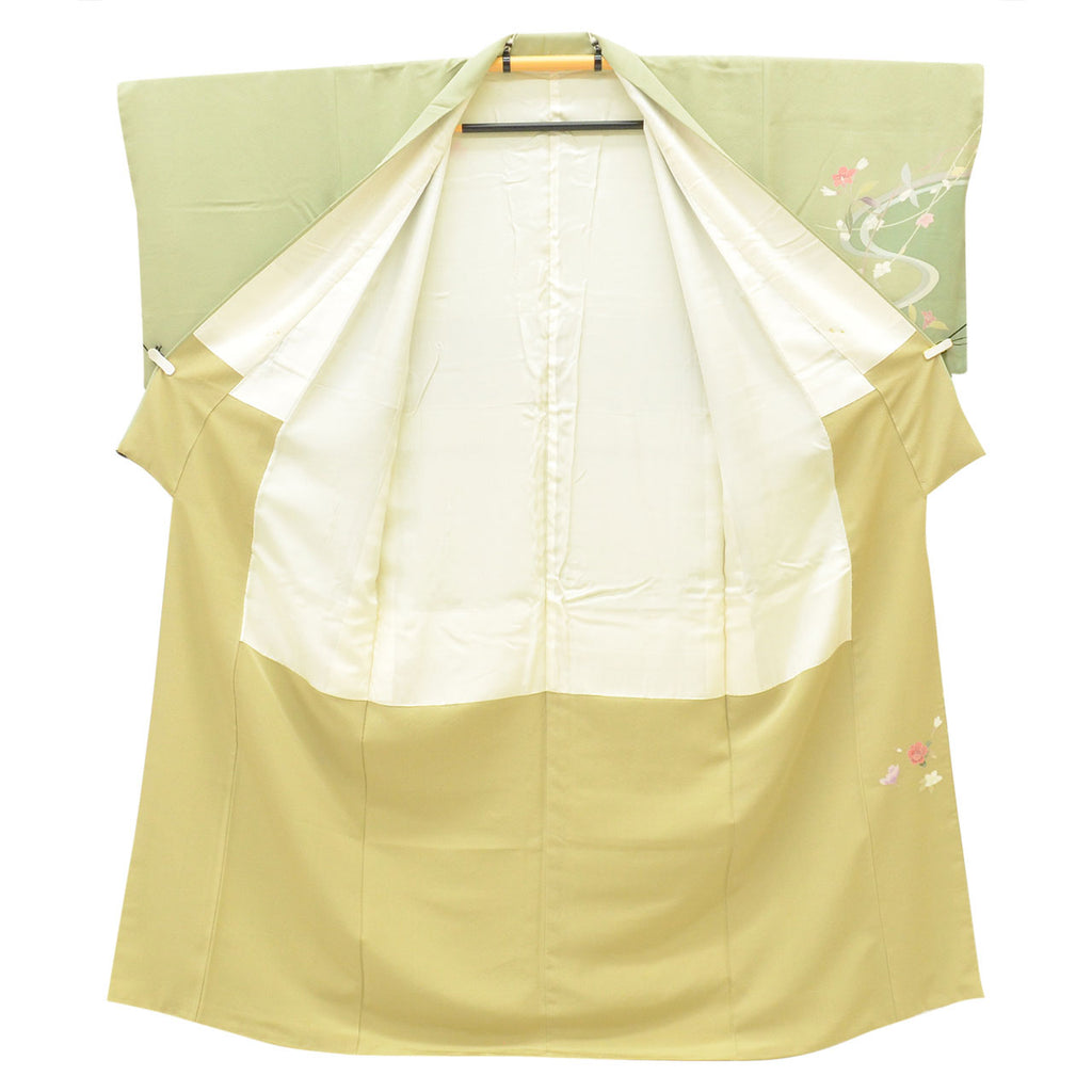 [Used] Recycled Kimono, Visiting Kimono, Pure Silk, Size M, Excellent Condition, Length 157.2cm (61.9in), Sleeve Length 65.5cm (25.8in), Lined, Ready-made, Yuzen Dyeing, Green, Floral and Flowing Water Pattern, Silk, Reuse uu2528b 