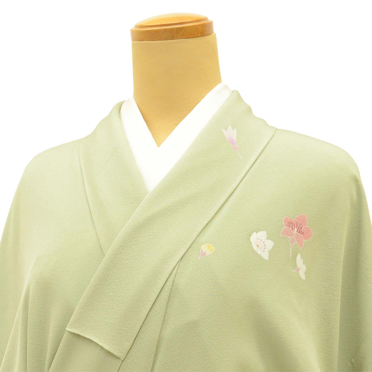 [Used] Recycled Kimono, Visiting Kimono, Pure Silk, Size M, Excellent Condition, Length 157.2cm (61.9in), Sleeve Length 65.5cm (25.8in), Lined, Ready-made, Yuzen Dyeing, Green, Floral and Flowing Water Pattern, Silk, Reuse uu2528b 