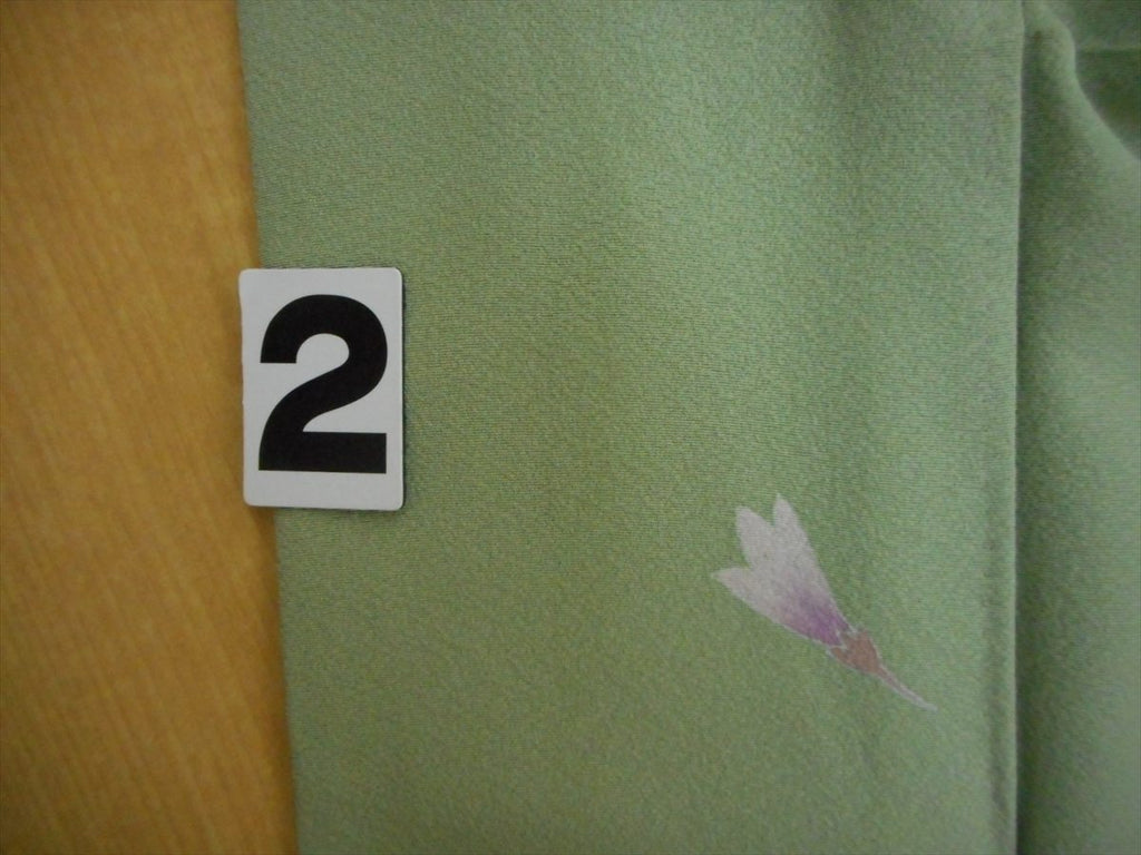 [Used] Recycled Kimono, Visiting Kimono, Pure Silk, Size M, Excellent Condition, Length 157.2cm (61.9in), Sleeve Length 65.5cm (25.8in), Lined, Ready-made, Yuzen Dyeing, Green, Floral and Flowing Water Pattern, Silk, Reuse uu2528b 