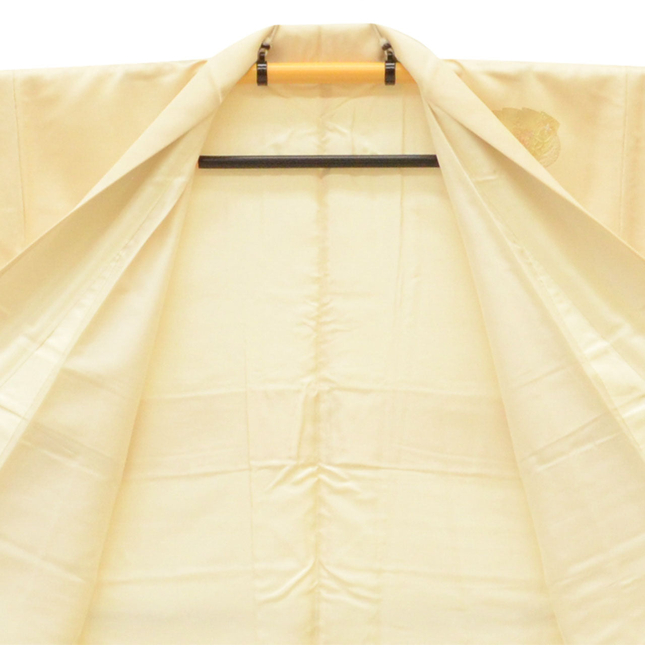 [Used] Recycled Kimono, Visiting Kimono, Pure Silk, Size L (Slightly Plus Size L), Excellent Condition, Length 161.8cm (63.7in), Made by Yamato, Sleeve Length 65.2cm (25.7in), Lined, Ready-made, Gold Embellishments, White, Fan Design, SILK, Reuse, uu2535b 