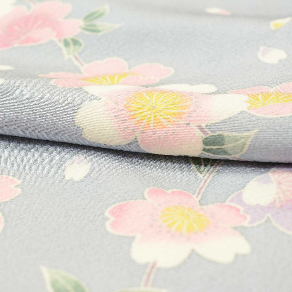 [Used] Recycled Kimono, Komon style, Pure Silk, Size L (Slightly Plus Size L), Excellent Condition, Length 165.5cm (65.2in), Sleeve Length 67.5cm (26.6in), Lined, Ready-made, Gray with Cherry Blossom Pattern, Silk, Reused, uu2558b 