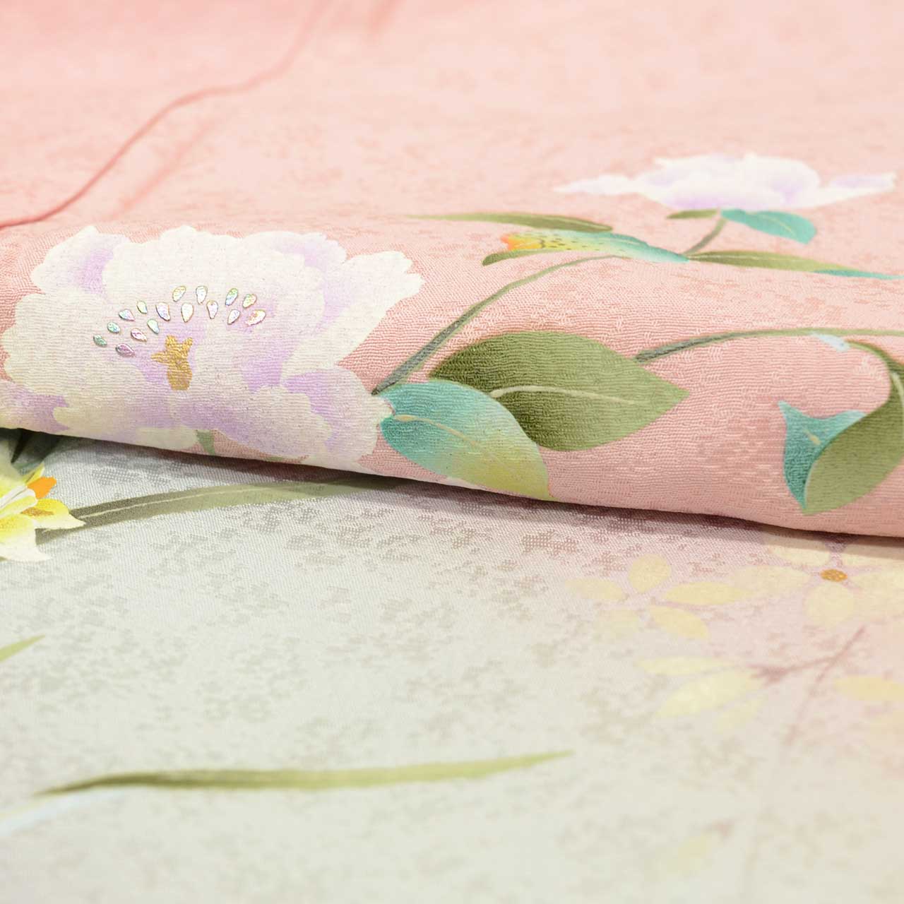 Vintage Japanese Kimono | Tsukesage | Pink Silk | Camellia Iris Pattern | Harebare Guard | Unused | Petite Size SS | Sustainable | uu2578b