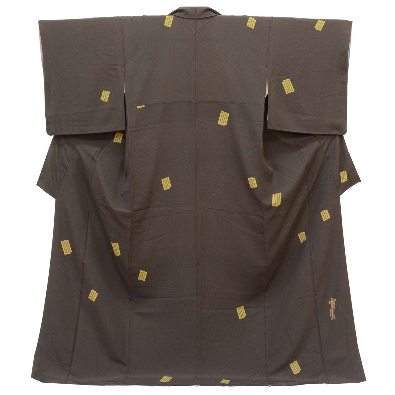 [Used] Recycled Kimono, Komon style, Pure Silk, Size L, Excellent Condition, Length 165.7cm (65.2in), by Tsujimura Jusaburo, Sleeve Length 66.3cm (26.1in), Lined, Ready-made, Crepe fabric, Signed by the artist, Brown, Genji-ko pattern, Silk, Reuse uu2586b 