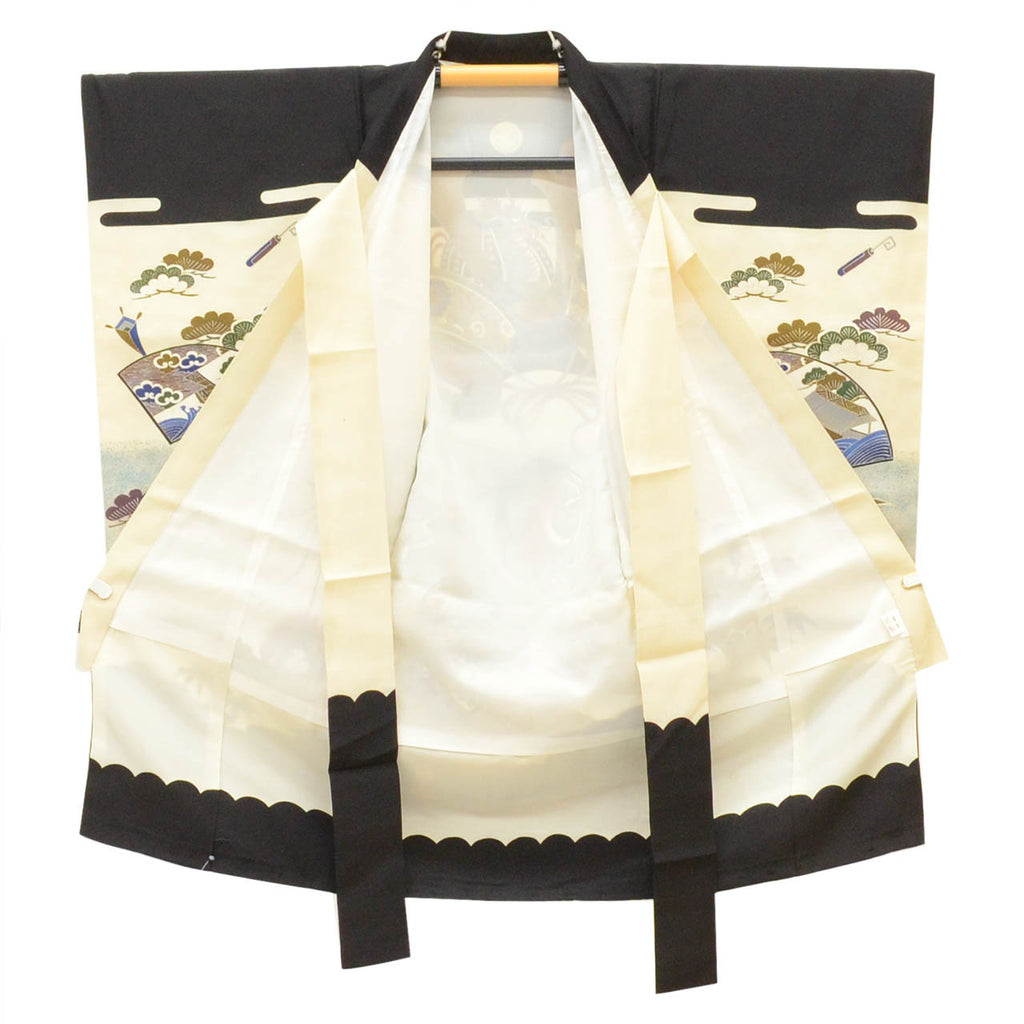 [Used] Recycled Kimono for Baby Boys' First Shrine Visit (Omiyamairi) - One-piece, Ready-made, Sleeve Length 48cm, Body Length 97cm, White, Helmet Pattern, Includes Undergarment, Family Crest, Silver Embellishment, Baby's First Kimono uu2617b 