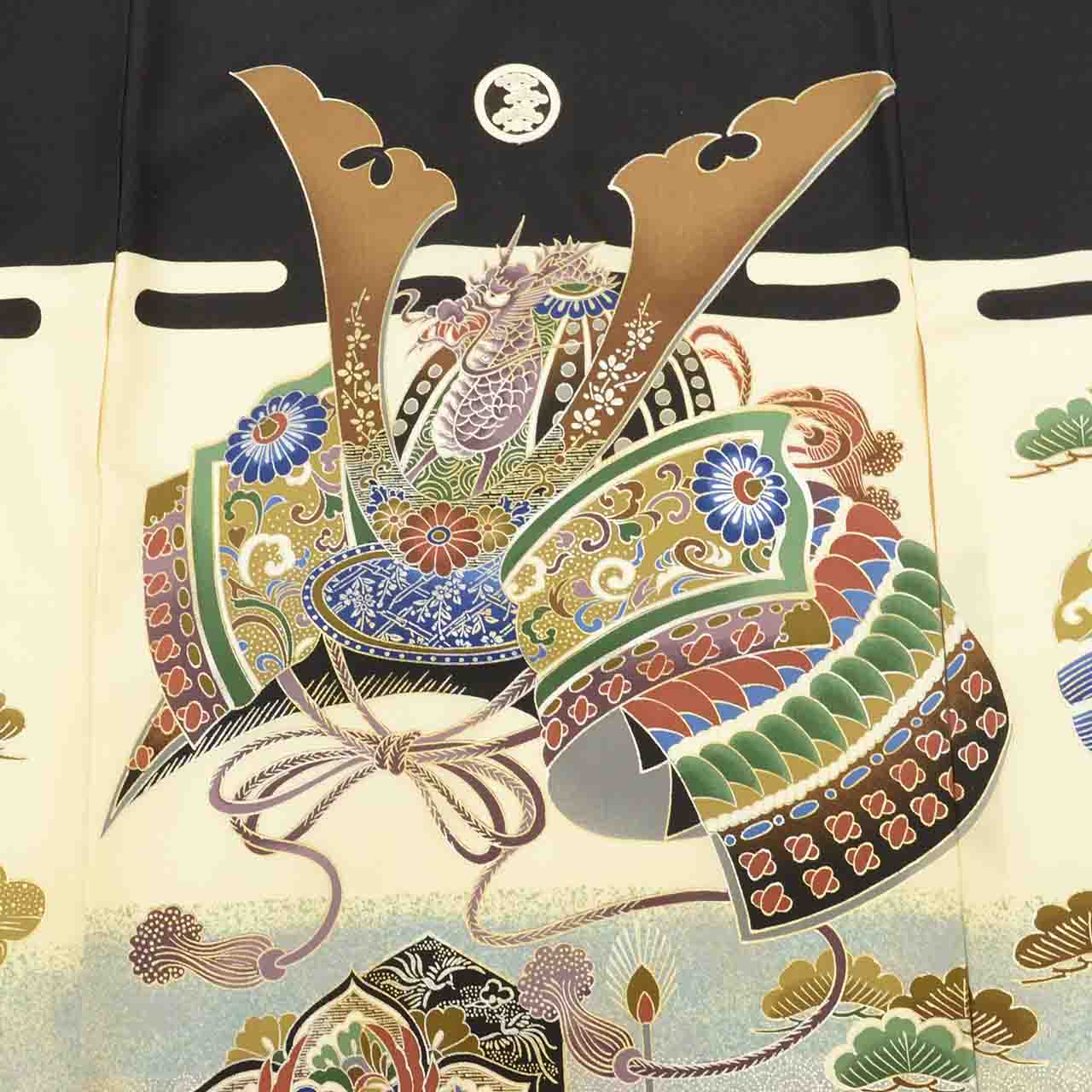 [Used] Recycled Kimono for Baby Boys' First Shrine Visit (Omiyamairi) - One-piece, Ready-made, Sleeve Length 48cm, Body Length 97cm, White, Helmet Pattern, Includes Undergarment, Family Crest, Silver Embellishment, Baby's First Kimono uu2617b 