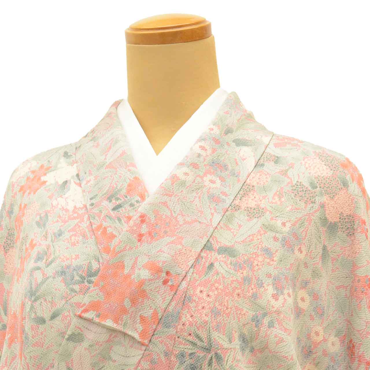 [Used] Recycled Kimono, Komon style, Pure Silk, Size SS (Small Height), Good Condition, Length 147.0cm (57.9in), Sleeve Length 61.5cm (24.2in), Lined, Ready-made, Crepe fabric, Pink, Floral pattern, Silk, Reused, uu2674b 
