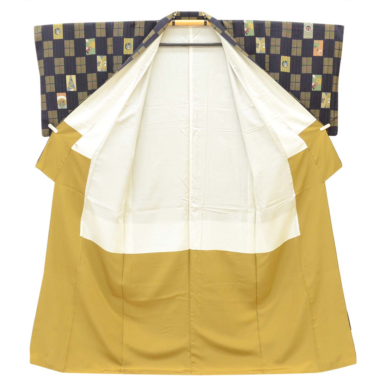 [Used] Recycled Kimono, Komon style, Pure Silk, Size L (Slightly Plus Size L), Excellent Condition, Length 161.5cm (63.6in), Pearl Tone treated, Sleeve Length 67.0cm (26.4in), Lined, Ready-made, Navy Blue, Reused uu2680b 