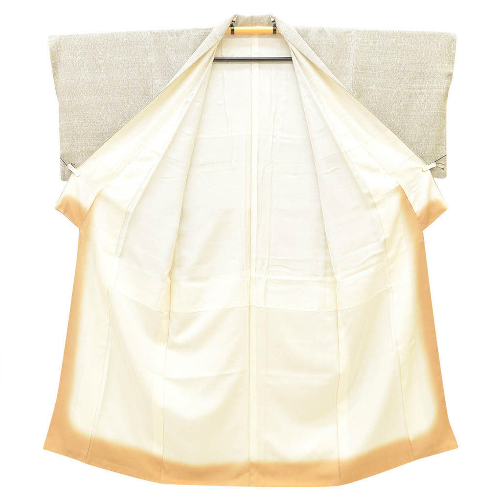 [Used] Recycled Kimono, Komon Kimono, Pure Silk, Size S (Slightly Plus Size L), Special Item, Length 154.0cm (60.6in), Sleeve Length 66.7cm (26.3in), Lined, Ready-made, Textured Weave, Gray, Silk, Reused uu2682b 