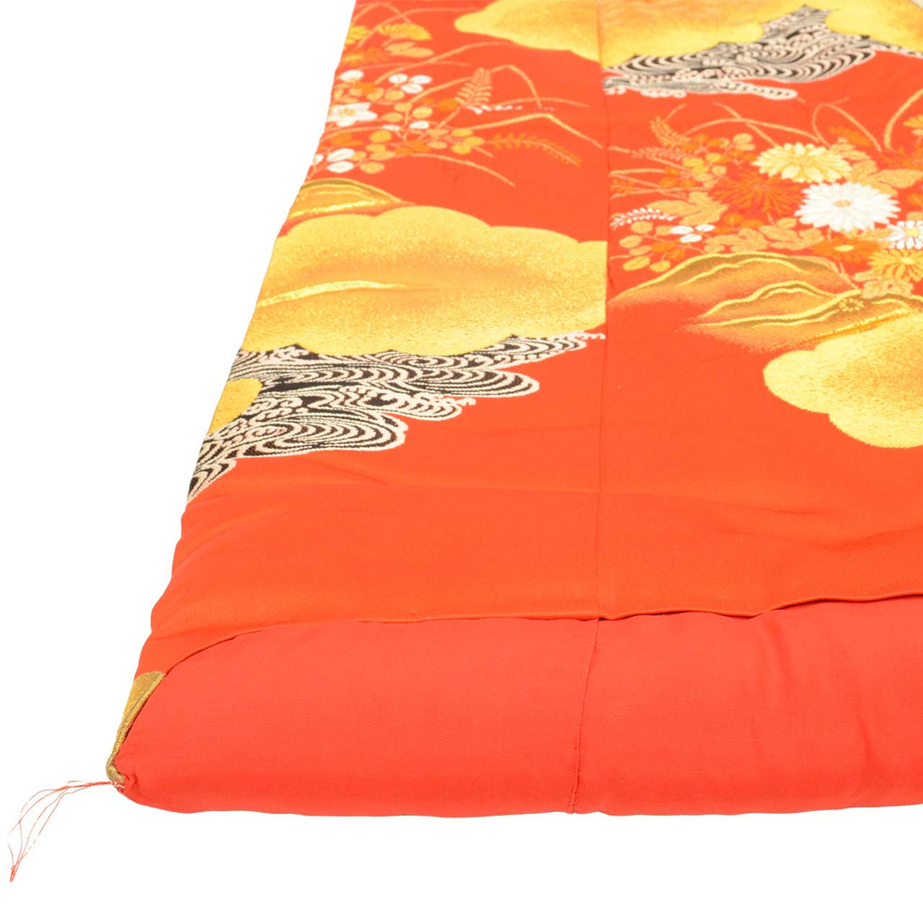 [Used] Recycled Kimono, Irouchikake (Wedding Kimono), Pure Silk, Sleeve Length 66.5cm (26.2in), Body Length 191.0cm (75.2in), Size L, Red, Crane and Autumn Flower Pattern, Embroidery, Gold Thread, Foil Finish, uu2699b 