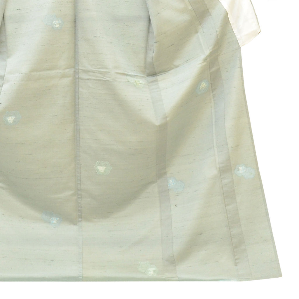 [Used] Tsumugi Silk Kimono, Hakusan Tsumugi, Recycled, Pure Silk, Size LL (Tall/Plus Size), Suitable for Tall/Slightly Curvy Figures, Special Item, Length 166cm, Sleeve Length 68.5cm, Unlined, Ready-made, Gray with Floral Pattern, Silk, Reused, uu2733b 