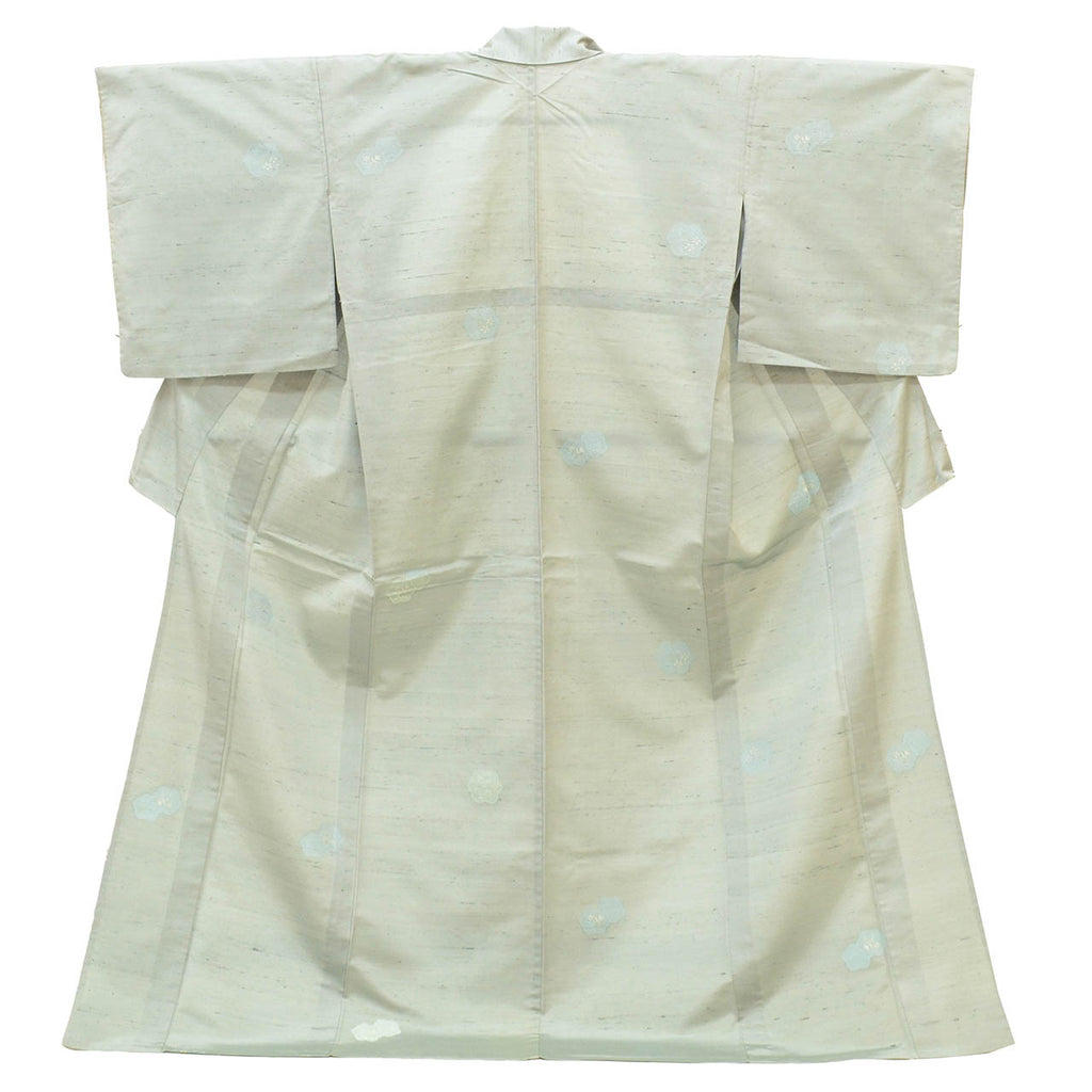 [Used] Tsumugi Silk Kimono, Hakusan Tsumugi, Recycled, Pure Silk, Size LL (Tall/Plus Size), Suitable for Tall/Slightly Curvy Figures, Special Item, Length 166cm, Sleeve Length 68.5cm, Unlined, Ready-made, Gray with Floral Pattern, Silk, Reused, uu2733b 