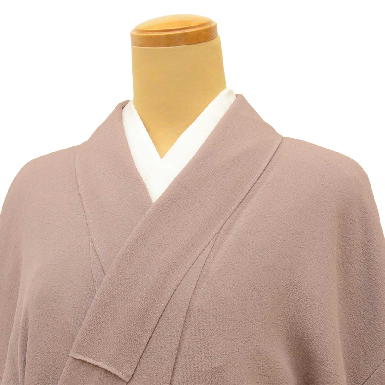 [Used] Recycled Kimono, Plain Color, Silk, Size S, Good Condition, Length 150.5cm (59.3in), Sleeve Length 61.5cm (24.2in), Lined, Ready-made, One Family Crest, Signature, Textured Weave, Purple, Dyed by Masateru Ueda, Silk, Reuse, uu2736b 