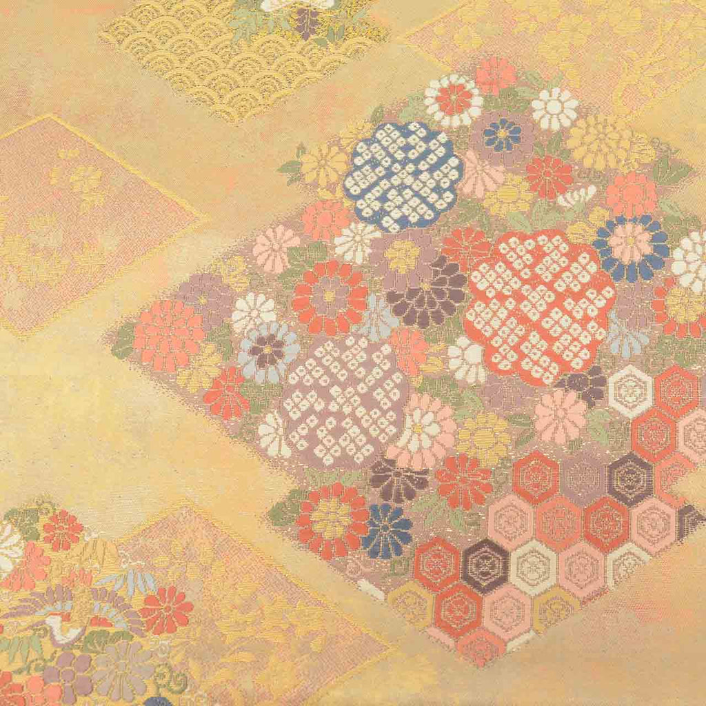 Vintage Japanese Obi | Fukuro Obi | Gold Silk | Matsukawa-bishi Diamond | Kara-ori Hikihaku | Formal | Sustainable | uu2737b