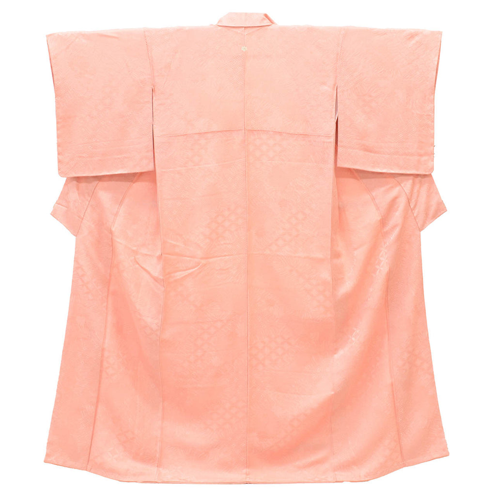 [Used] Recycled Kimono, Plain Color, Silk, Size M (Slightly Plus Size L), Excellent Condition, Length 159.3cm (62.7in), Sleeve Length 66.2cm (26.1in), Lined, Ready-made, Unused, Single Family Crest, Pink, Shippo Flower Pattern, Reuse uu2759b 