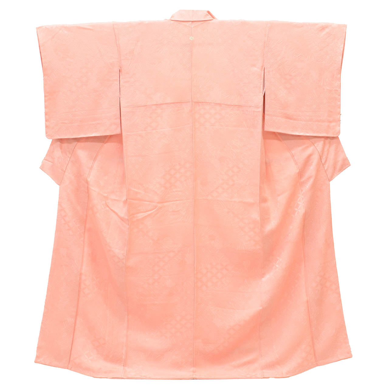 [Used] Recycled Kimono, Plain Color, Silk, Size M (Slightly Plus Size L), Excellent Condition, Length 159.3cm (62.7in), Sleeve Length 66.2cm (26.1in), Lined, Ready-made, Unused, Single Family Crest, Pink, Shippo Flower Pattern, Reuse uu2759b 