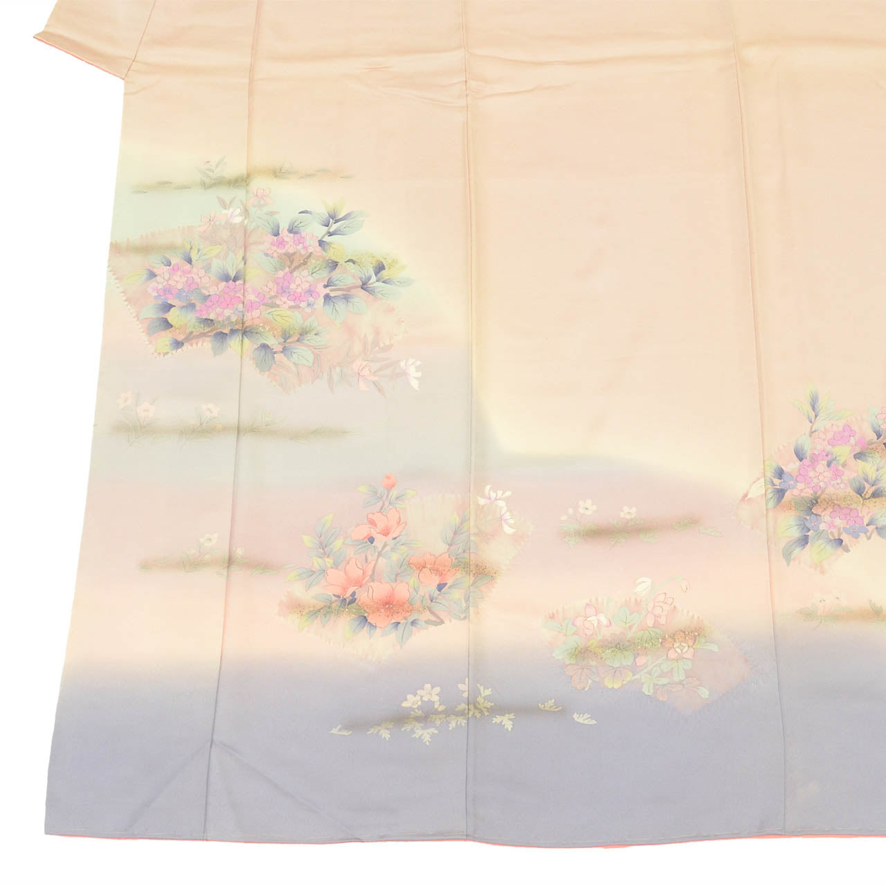 [Used] Recycled Kimono, Visiting Kimono, Pure Silk, Size L, Excellent Condition, Length 164.0cm (64.6in), Sleeve Length 64.2cm (25.3in), Lined, Ready-made, Pink with Floral and Silver Accents, Silk, Reused uu2779b 