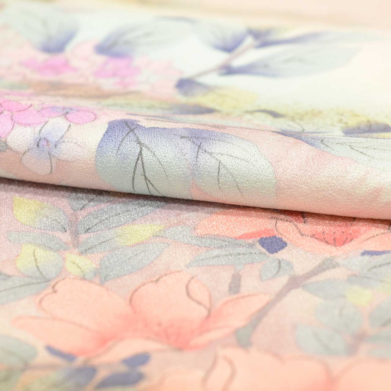 [Used] Recycled Kimono, Visiting Kimono, Pure Silk, Size L, Excellent Condition, Length 164.0cm (64.6in), Sleeve Length 64.2cm (25.3in), Lined, Ready-made, Pink with Floral and Silver Accents, Silk, Reused uu2779b 
