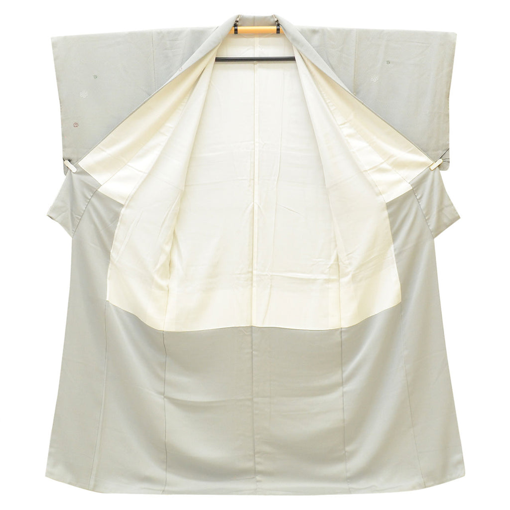[Used] Recycled Kimono, Komon style, Pure Silk, Size L (Slightly Plus Size L), Excellent Condition, Length 161.9cm (63.7in), Sleeve Length 66.5cm (26.2in), Lined, Ready-made, Unused, Excellent Condition, Gray, Paulownia Wood, Reused, uu2802b 