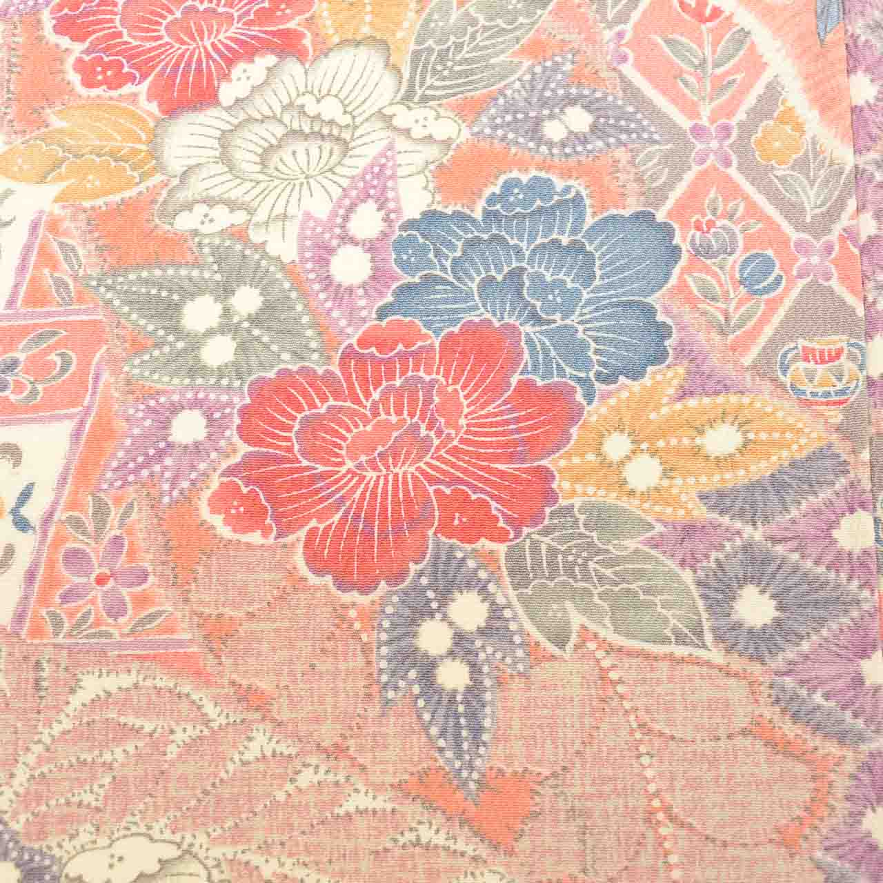 [Used] Recycled Kimono, Komon style, Pure Silk, Size L, Good Condition, Length 161.5cm (63.6in), Sleeve Length 65.0cm (25.6in), Lined, Ready-made, Pink, Floral, Silk, Reused uu2804b 