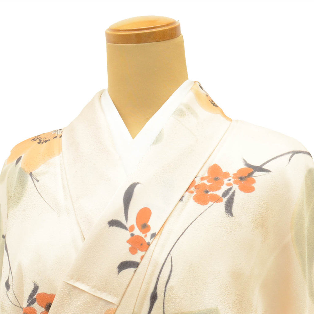 [Used] Recycled Kimono, Komon Kimono, Pure Silk, Size L (Slightly Plus Size L), Good Condition, Length 161.6cm (63.6in), Sleeve Length 65.6cm (25.8in), Lined, Ready-made, Unused, Beige, Floral Pattern, Silk, Reuse, uu2814b 
