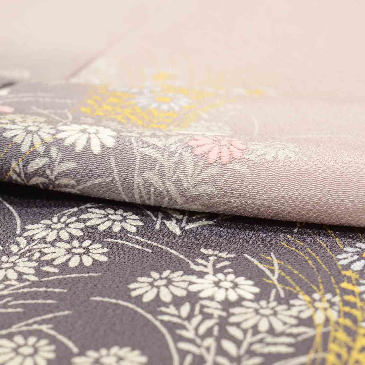 Visiting kimono, recycled kimono, pure silk, size M (slightly larger than L), special condition, length 159.5cm (62.8in), sleeve length 65.2cm (25.7in), lined, ready-made, unused, single crest, crepe silk, purple, floral pattern, reused, uu2816b 