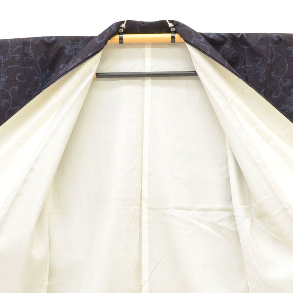 Vintage Japanese Kimono | Yuki Tsumugi | Navy Silk | Floral Arabesque | UNESCO Heritage | Dry-cleaned | Size M-L | Sustainable | uuc2429a20