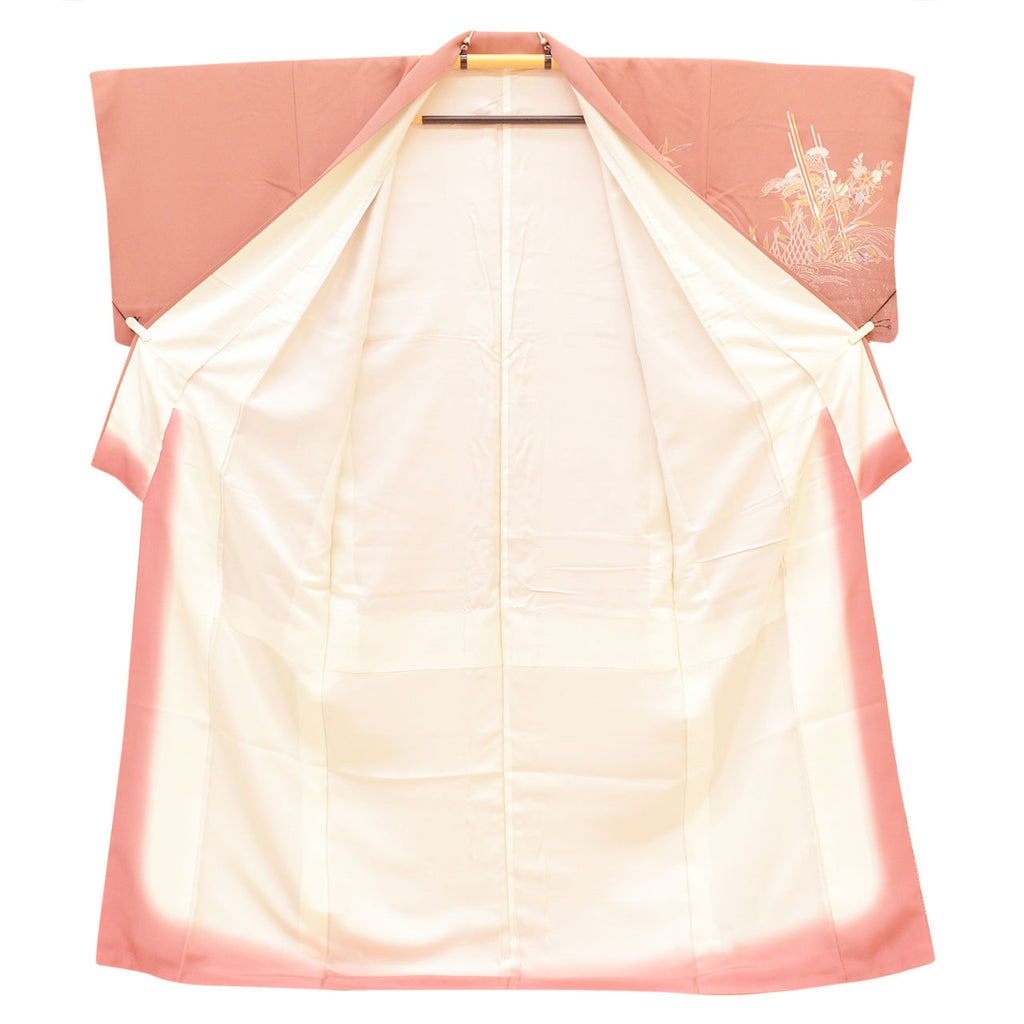 [Used] Recycled Kimono, Visiting Kimono, Pure Silk, Size L (Slightly Plus Size L), Good Condition, Length 161.8cm (63.7in), Sleeve Length 67.0cm (26.4in), Lined, Ready-made, Gold Embroidery, Purple, Mandarin Orange, Pine, Waves, SILK, Reuse vv0002 
