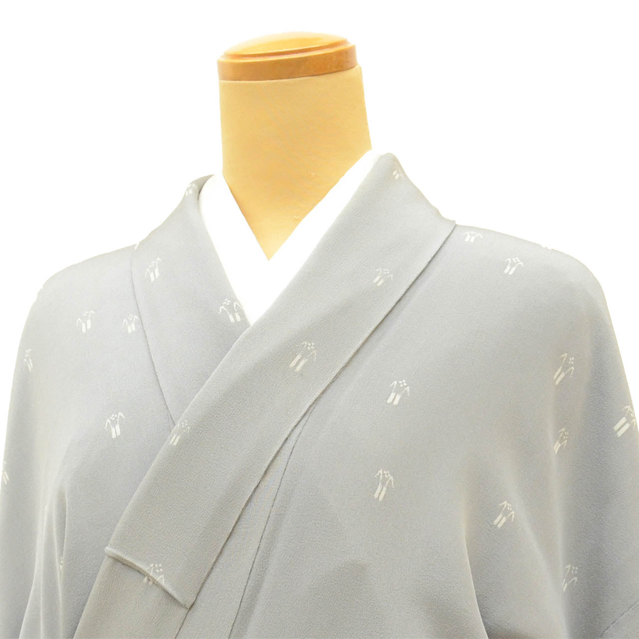 Vintage Japanese Kimono | Komon | Gray Silk | Geometric Pattern | Size M | Sustainable | vv0032