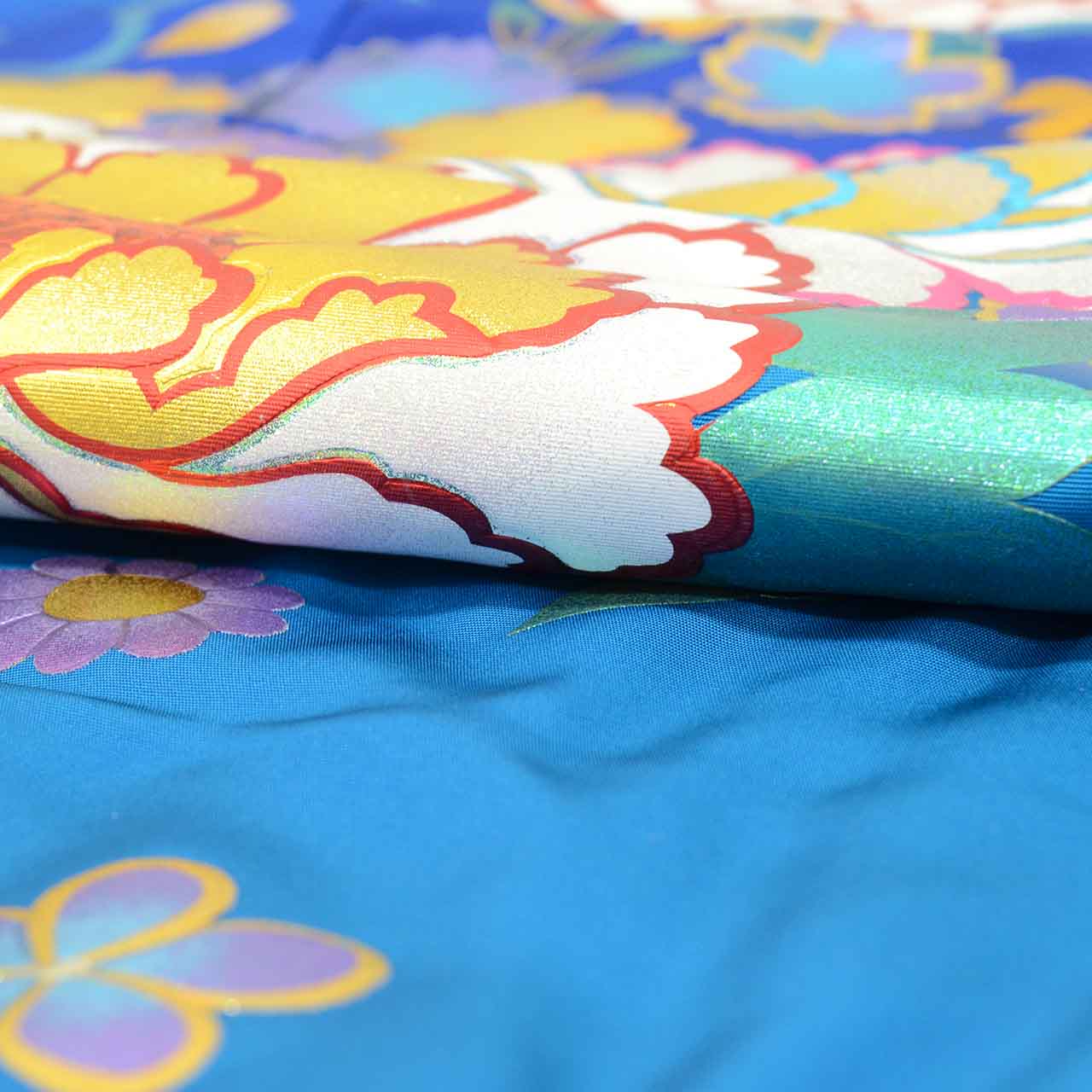 Vintage Japanese Kimono | Iro-uchikake | Red Gold Silk | Phoenix Crane Floral | Kara-ori Hikihaku | Bridal | Sustainable | vv0035
